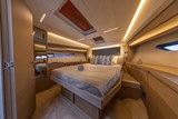 Prestige 520 for sale - VIP cabin